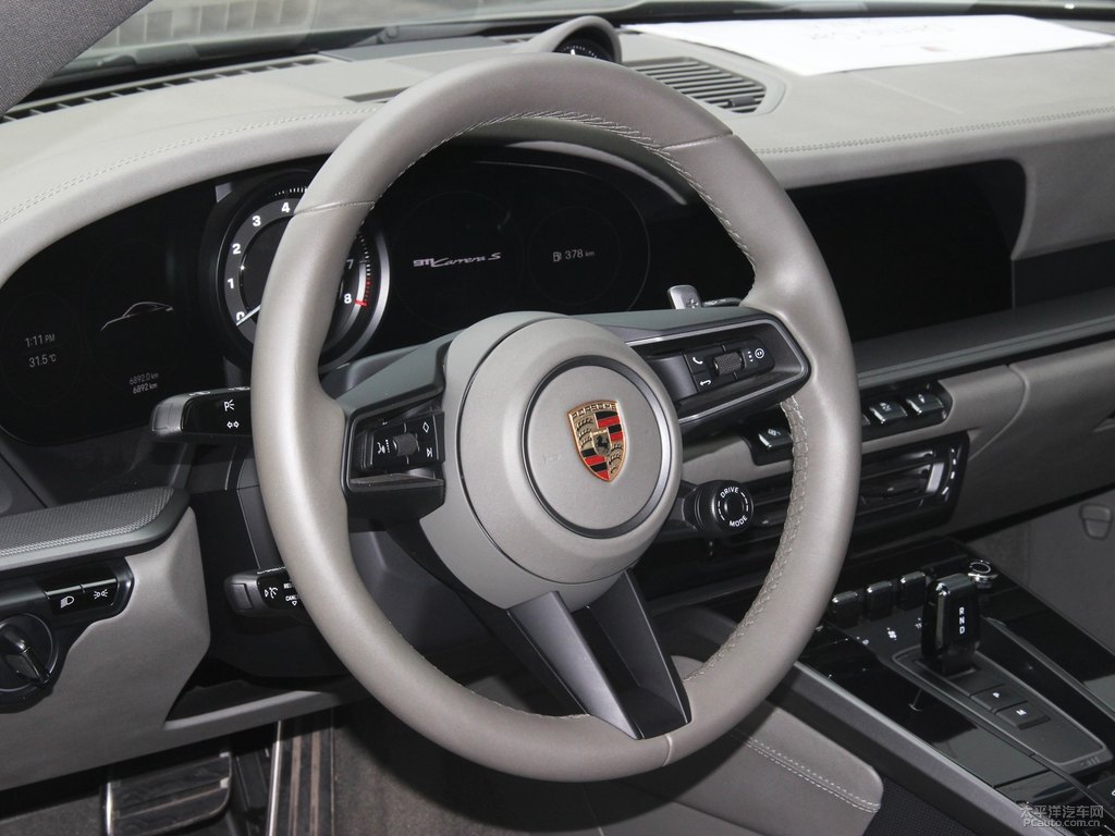 瑪瑙灰保時捷911中控內(nèi)飾圖片