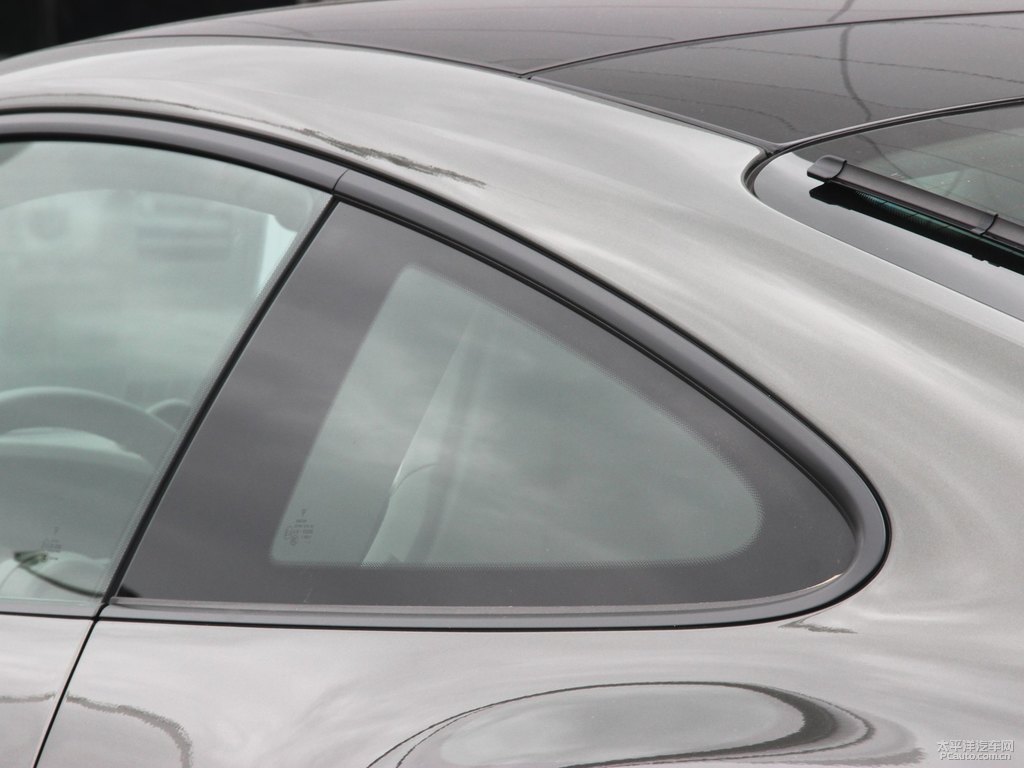 瑪瑙灰保時(shí)捷911車身外觀圖片