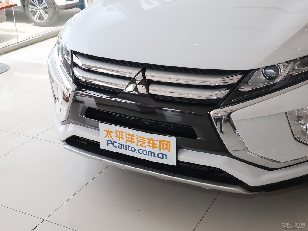 珍珠白奕歌車頭外觀圖片