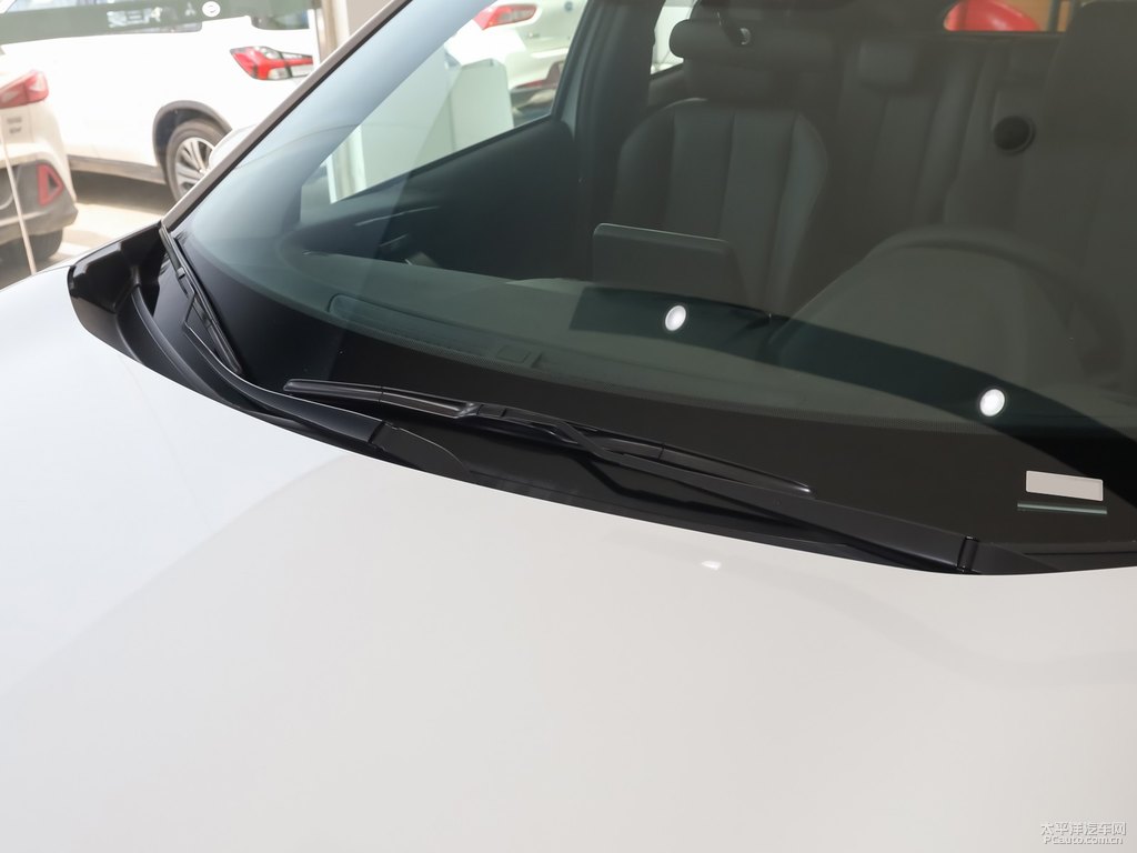 珍珠白奕歌車(chē)身外觀圖片