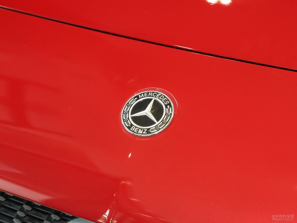 皓石英紅奔馳A級車頭外觀圖片