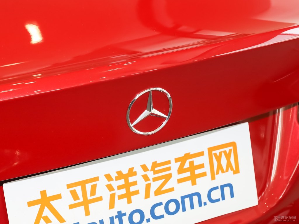 皓石英紅奔馳A級車尾外觀圖片