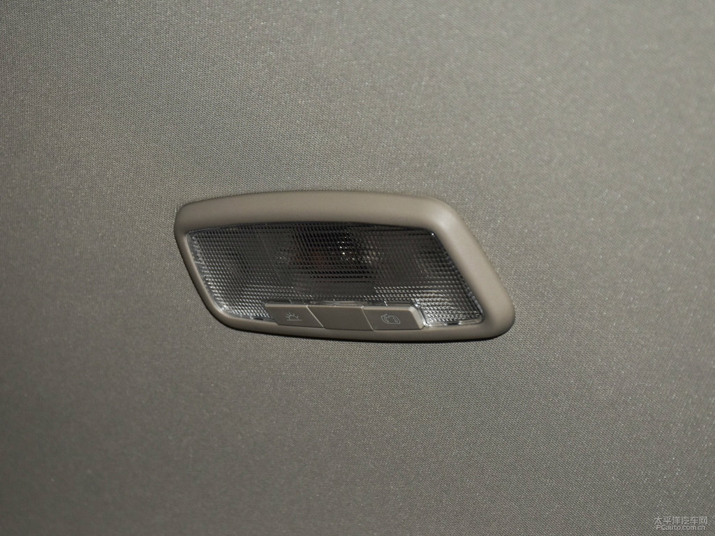 極光銀寶駿510車廂內(nèi)飾圖片