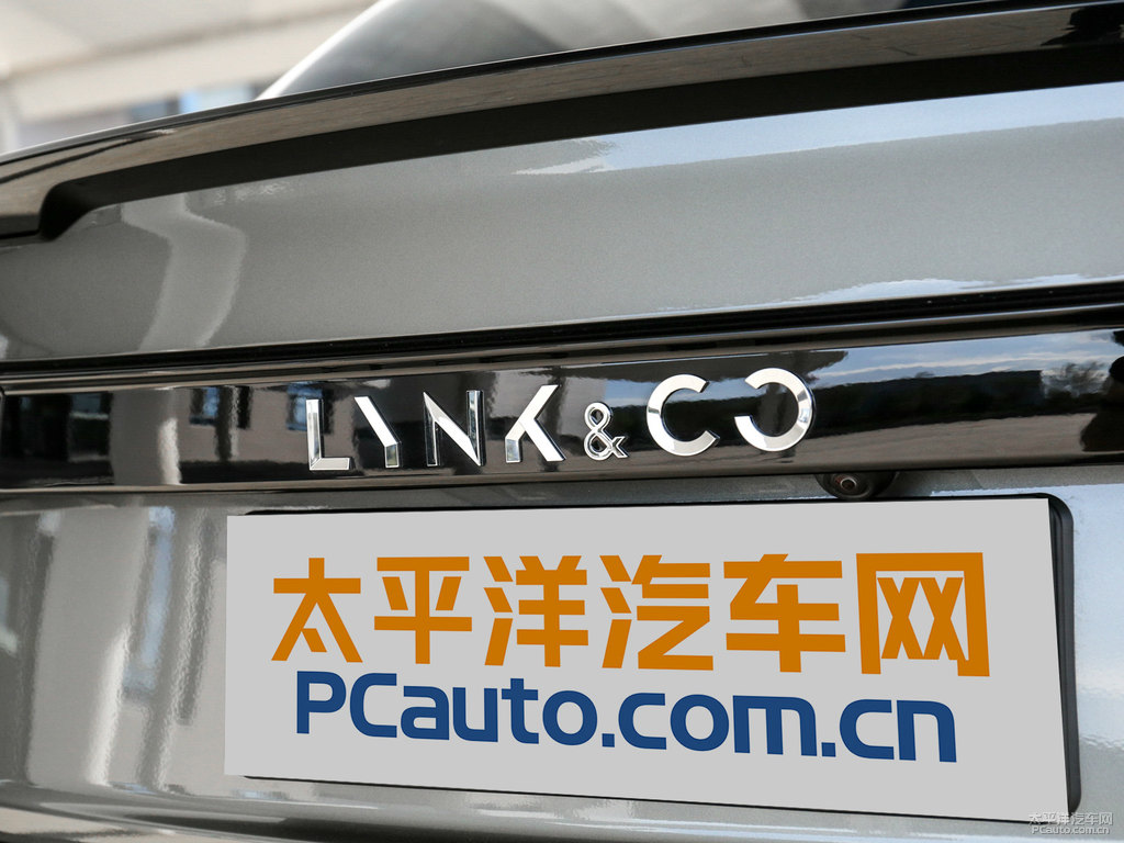 灰領(lǐng)克03車(chē)尾外觀圖片