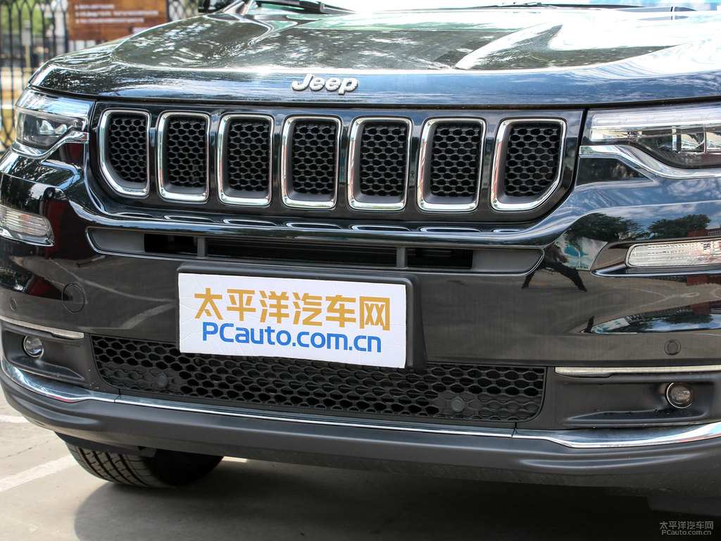 北極黑大指揮官車頭外觀圖片