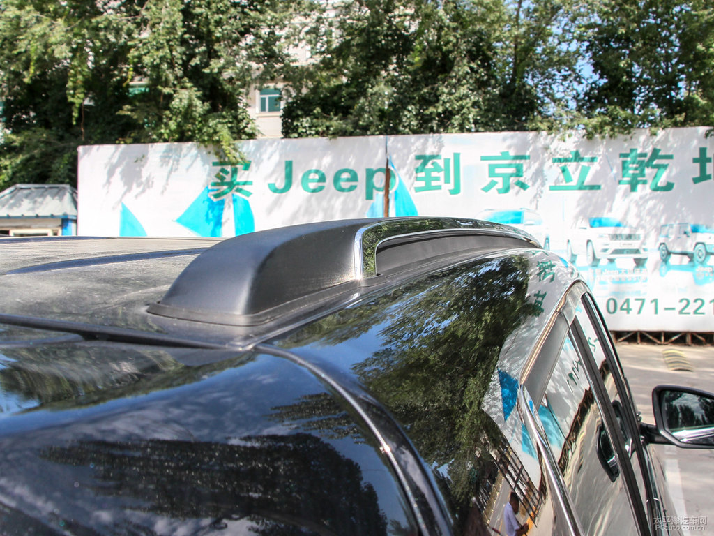 北極黑大指揮官車身外觀圖片