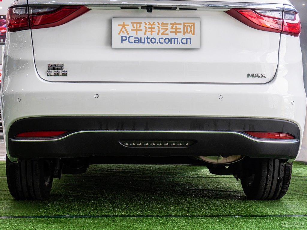 水晶白宋MAX車尾外觀圖片