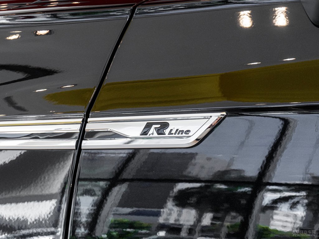 水墨黑途銳車(chē)身外觀圖片