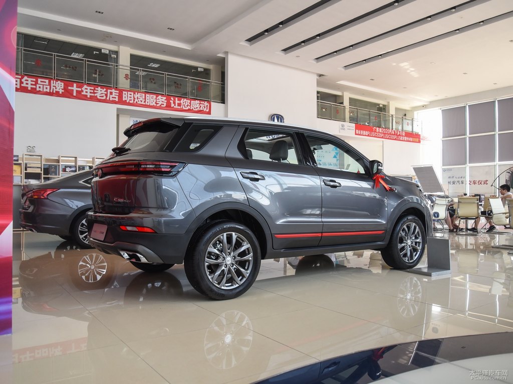 炫影灰長安CS55PLUS整車外觀外觀圖片