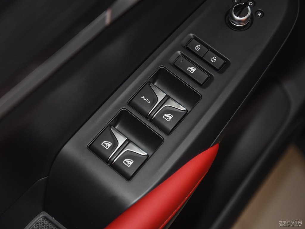 炫影灰長安CS55PLUS車廂內(nèi)飾圖片