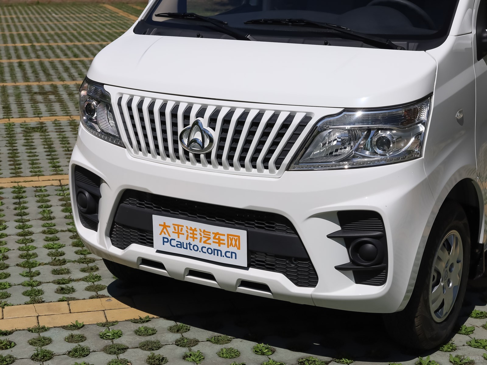 睿行M60外觀高清大圖