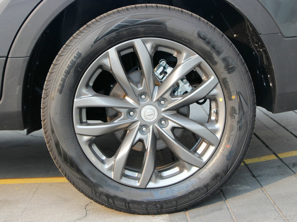 炫影灰長安CS55PLUS車身外觀圖片