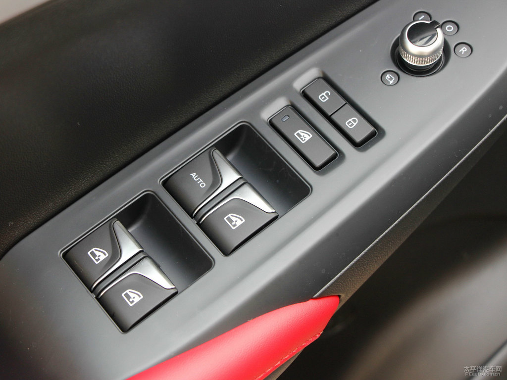 炫影灰長安CS55PLUS車廂內(nèi)飾圖片