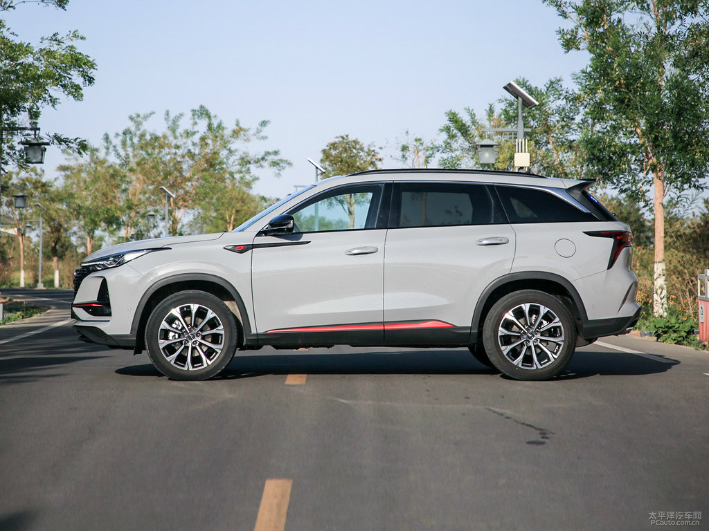 原子灰長(zhǎng)安CS75 PLUS整車外觀外觀圖片