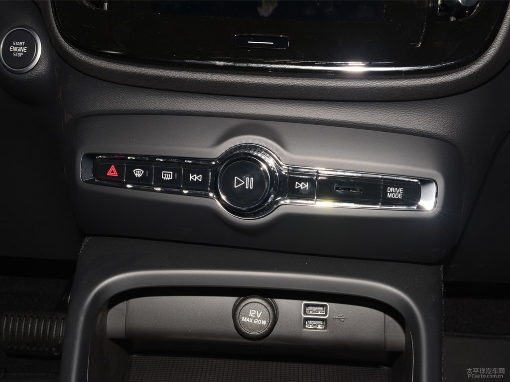 水晶白沃爾沃XC40中控內(nèi)飾圖片