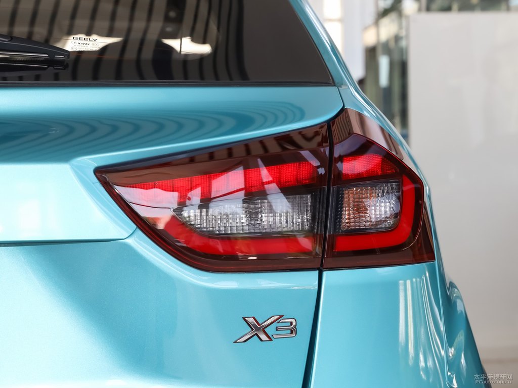 星耀藍(lán)遠(yuǎn)景X3車尾外觀圖片
