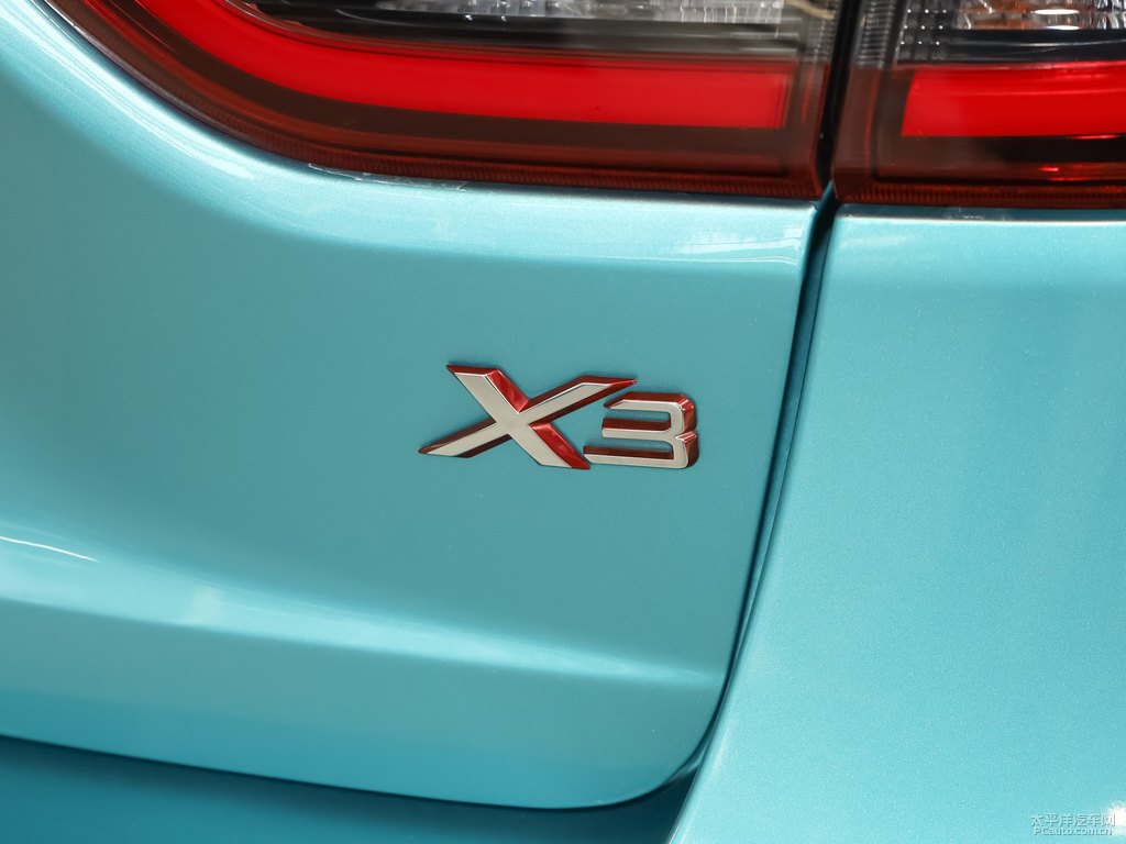 星耀藍(lán)遠(yuǎn)景X3車尾外觀圖片