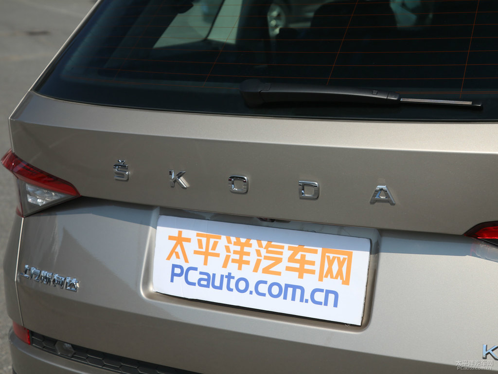 檀木棕柯迪亞克車尾外觀圖片