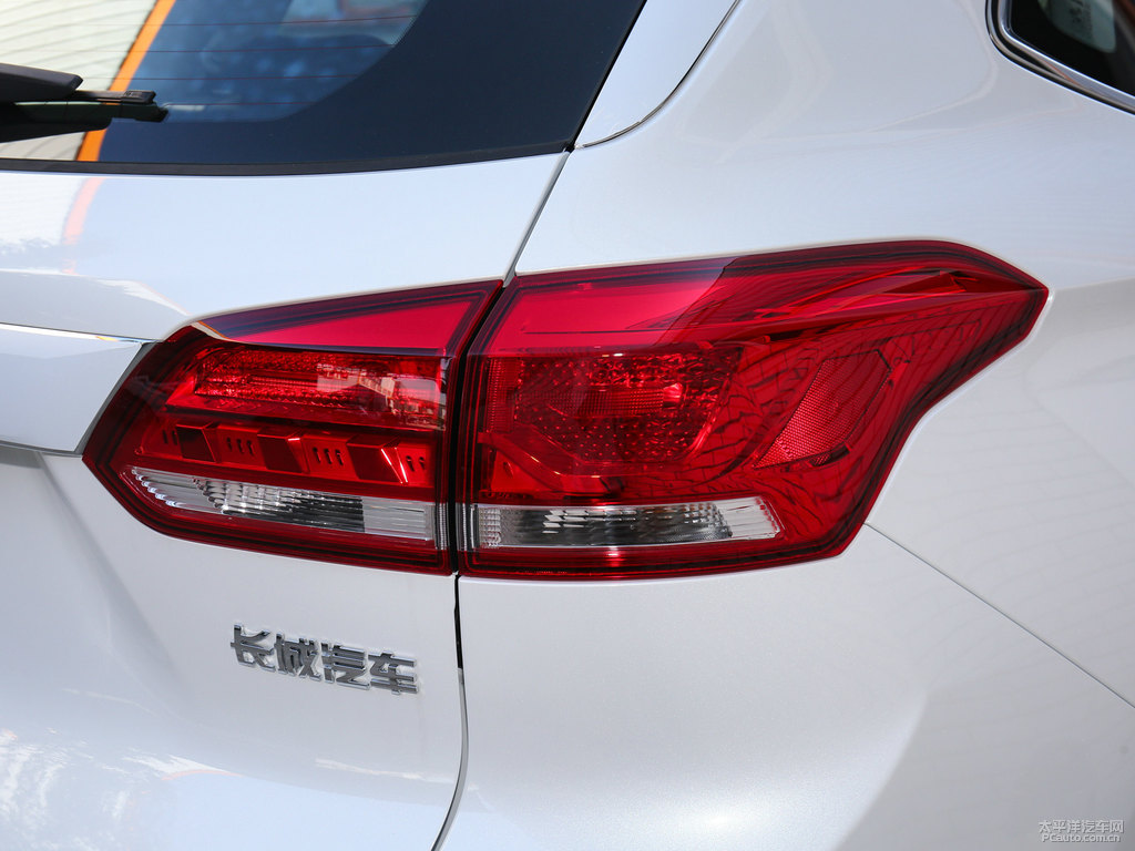 漢密爾頓白哈弗H6 Coupe車(chē)尾外觀圖片
