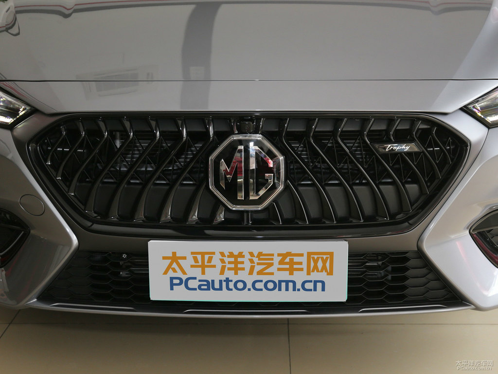 碳素灰名爵6新能源車頭外觀圖片