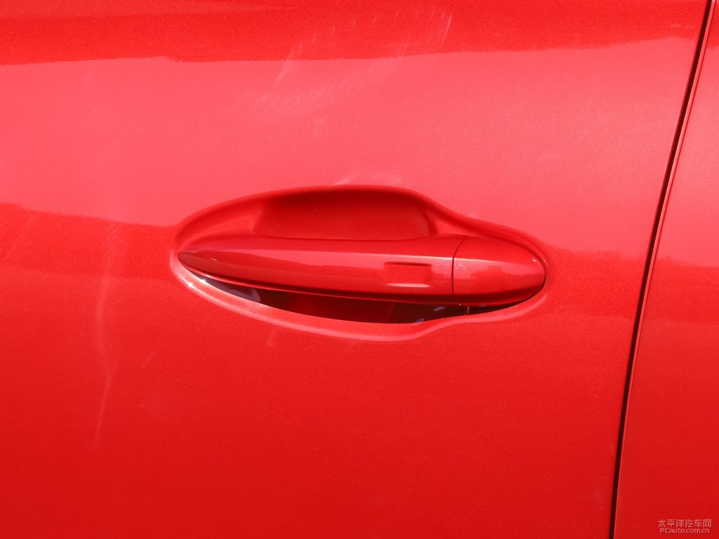 烈焰紅瑞虎7車(chē)身外觀圖片