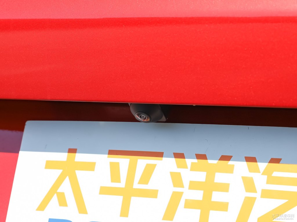 烈焰紅瑞虎7車尾外觀圖片