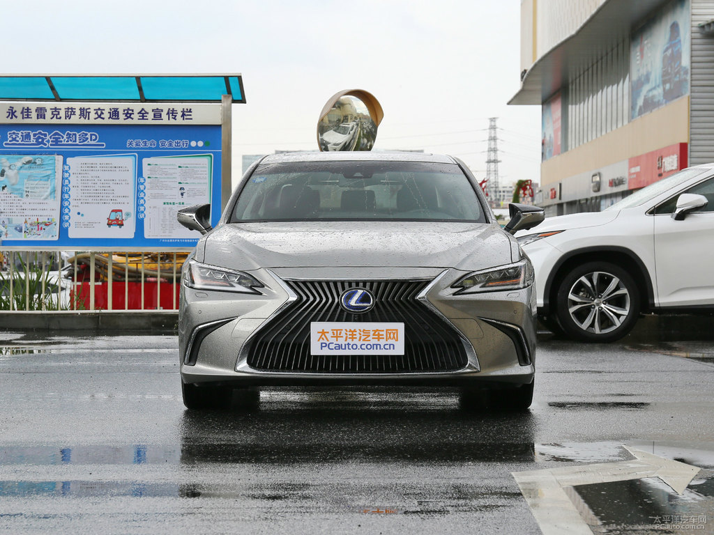 超音速鈦銀色雷克薩斯ES整車(chē)外觀外觀圖片
