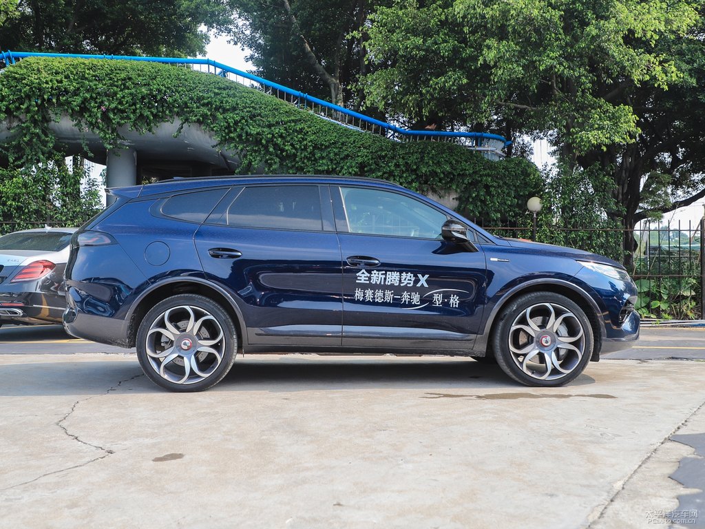 星云藍(lán)騰勢X整車外觀外觀圖片