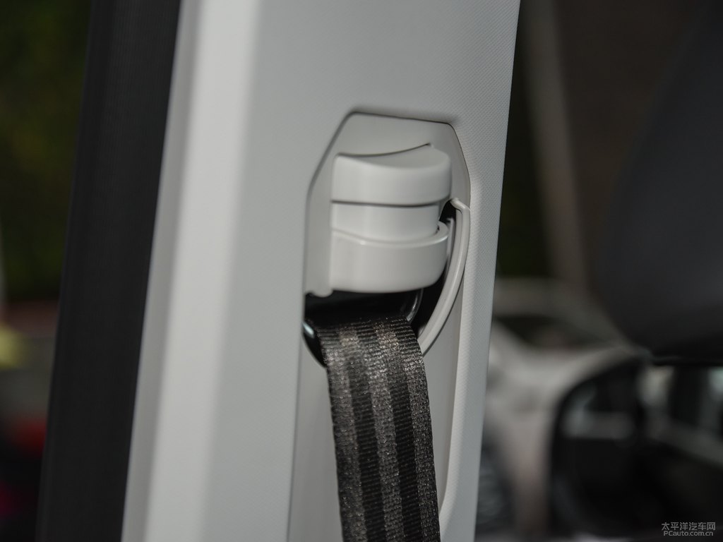 炫晶黑哈弗H6車廂內(nèi)飾圖片