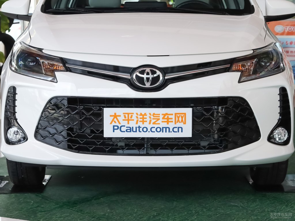 珍珠白威馳FS車頭外觀圖片