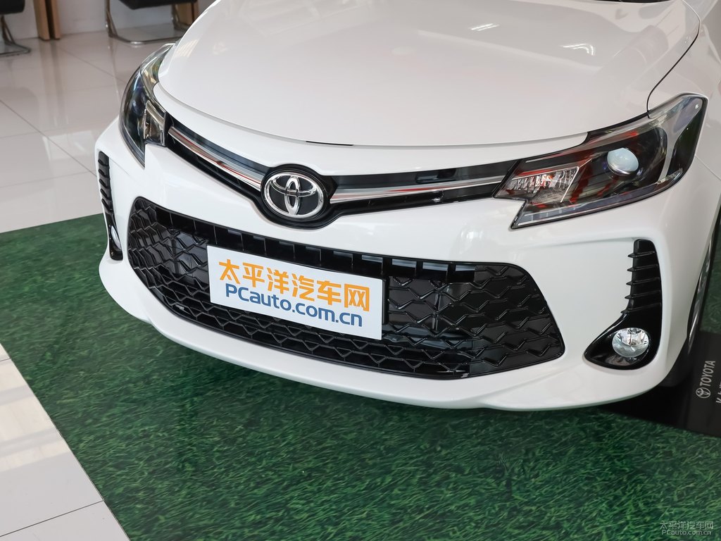 珍珠白威馳FS車(chē)頭外觀圖片