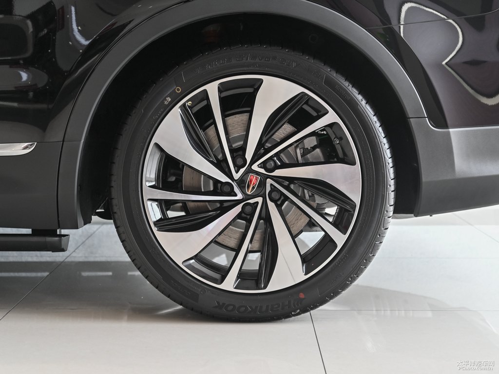 墨玉黑紅旗HS7車身外觀圖片