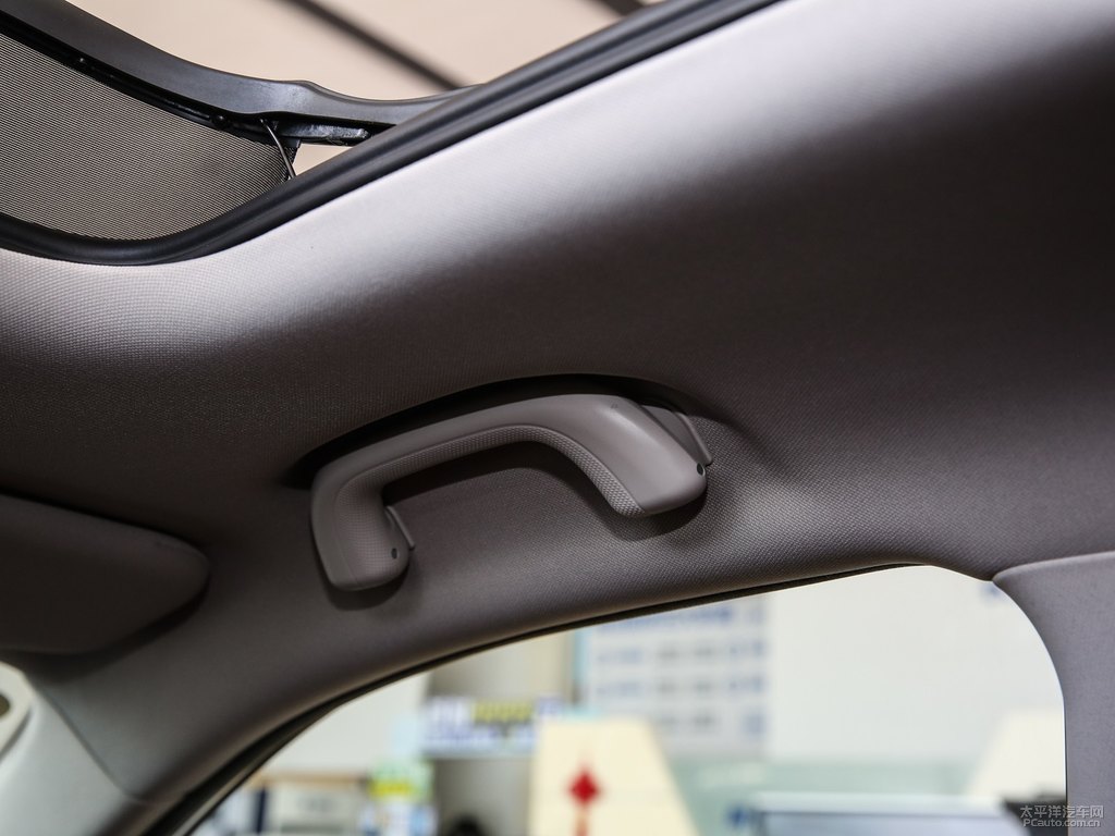 炫晶白長(zhǎng)安CS75 PLUS車廂內(nèi)飾圖片