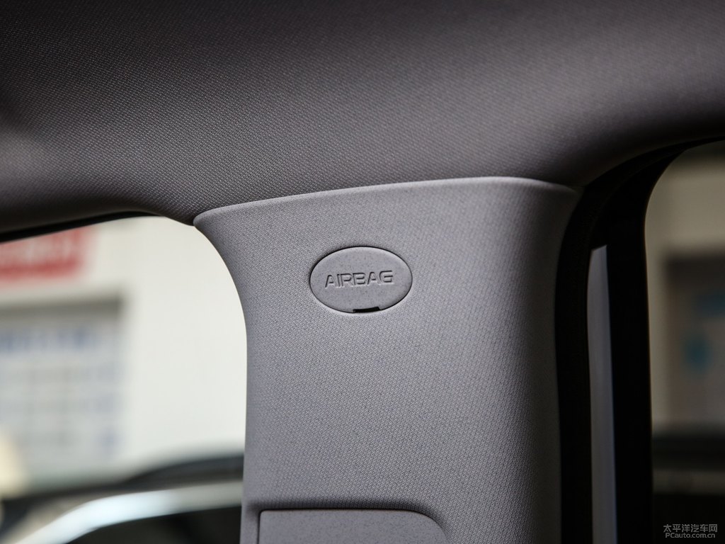 炫晶白長(zhǎng)安CS75 PLUS車廂內(nèi)飾圖片