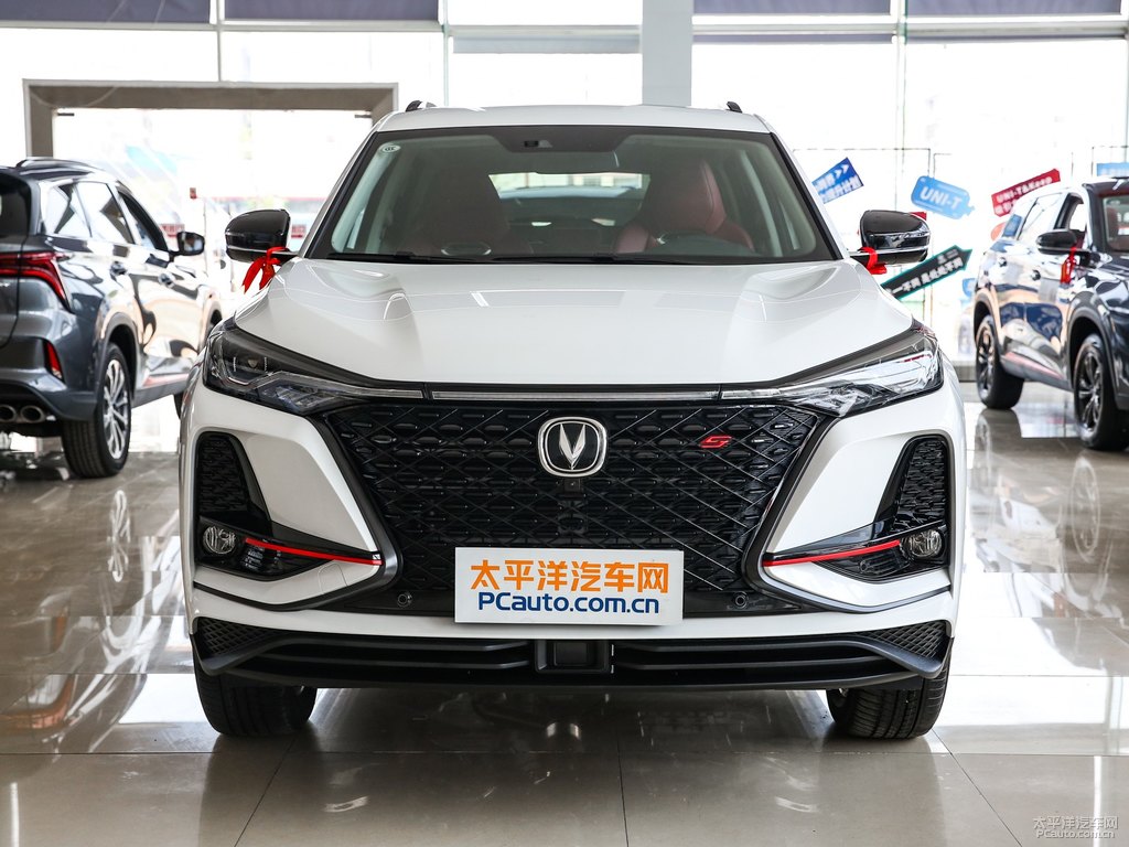 炫晶白長安CS75 PLUS車頭外觀圖片