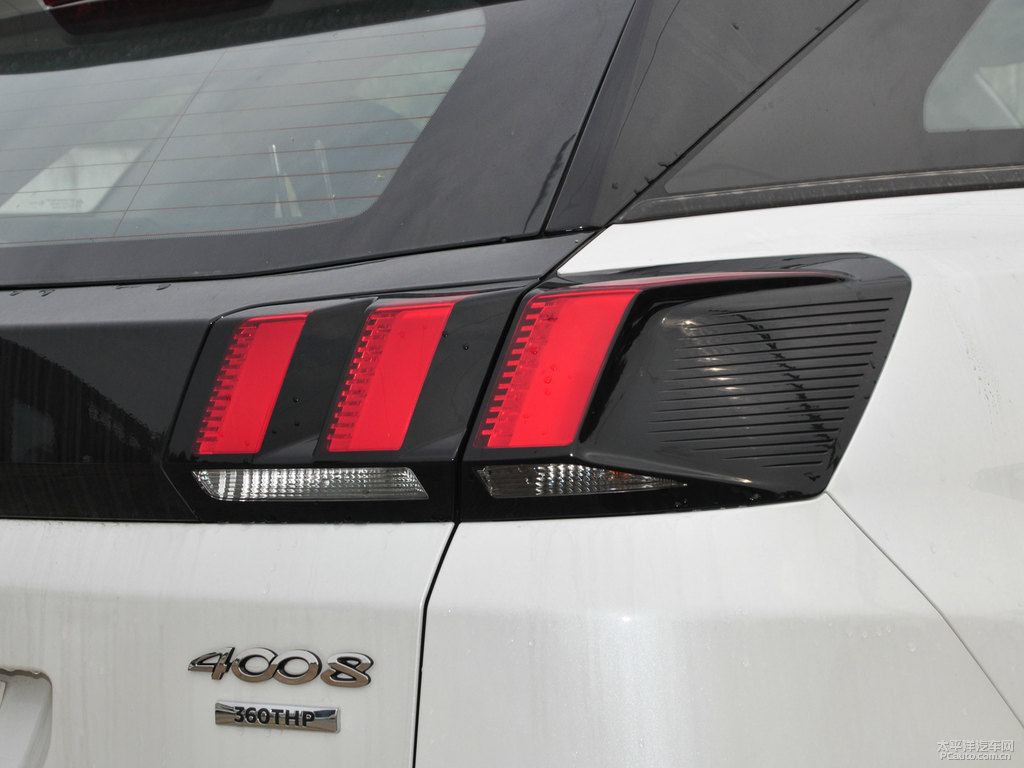 珠光白標(biāo)致4008車尾外觀圖片