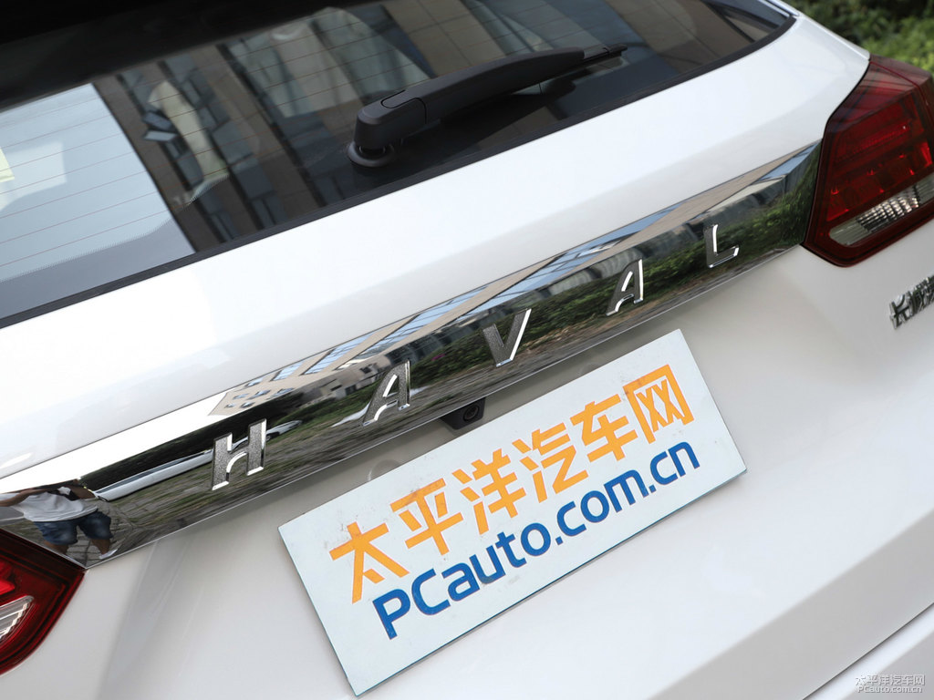 漢密爾頓白哈弗H6 Coupe車尾外觀圖片