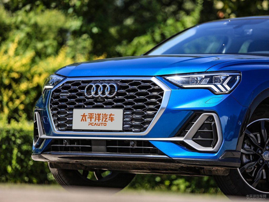 雪邦藍(lán)奧迪Q3 Sportback車頭外觀圖片