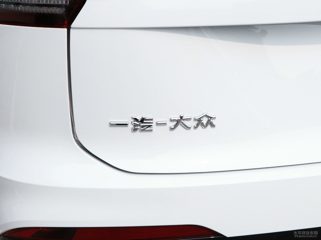 極地白探岳X車尾外觀圖片