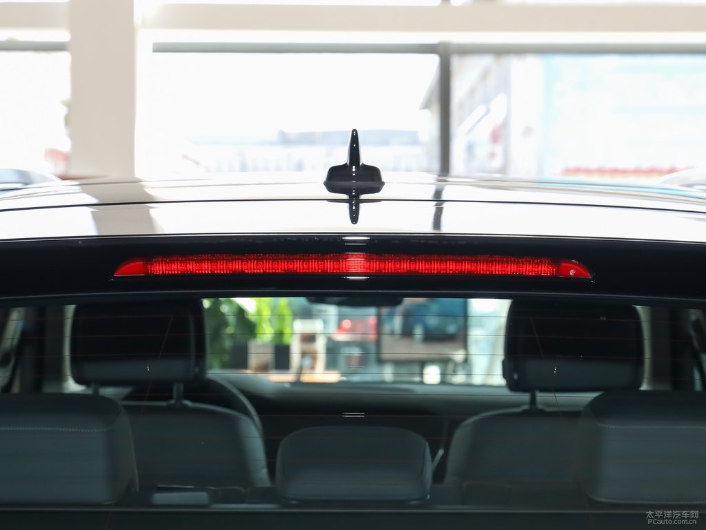 鋼琴黑途銳車尾外觀圖片