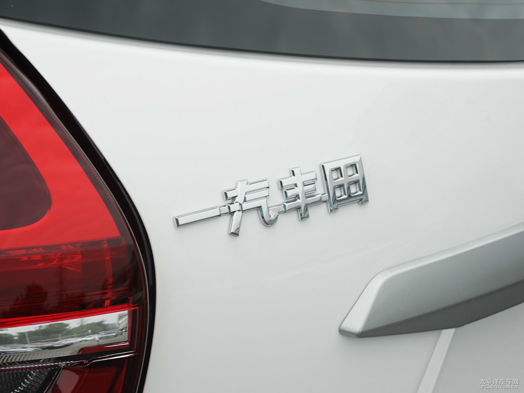 超級(jí)白色威馳FS車尾外觀圖片