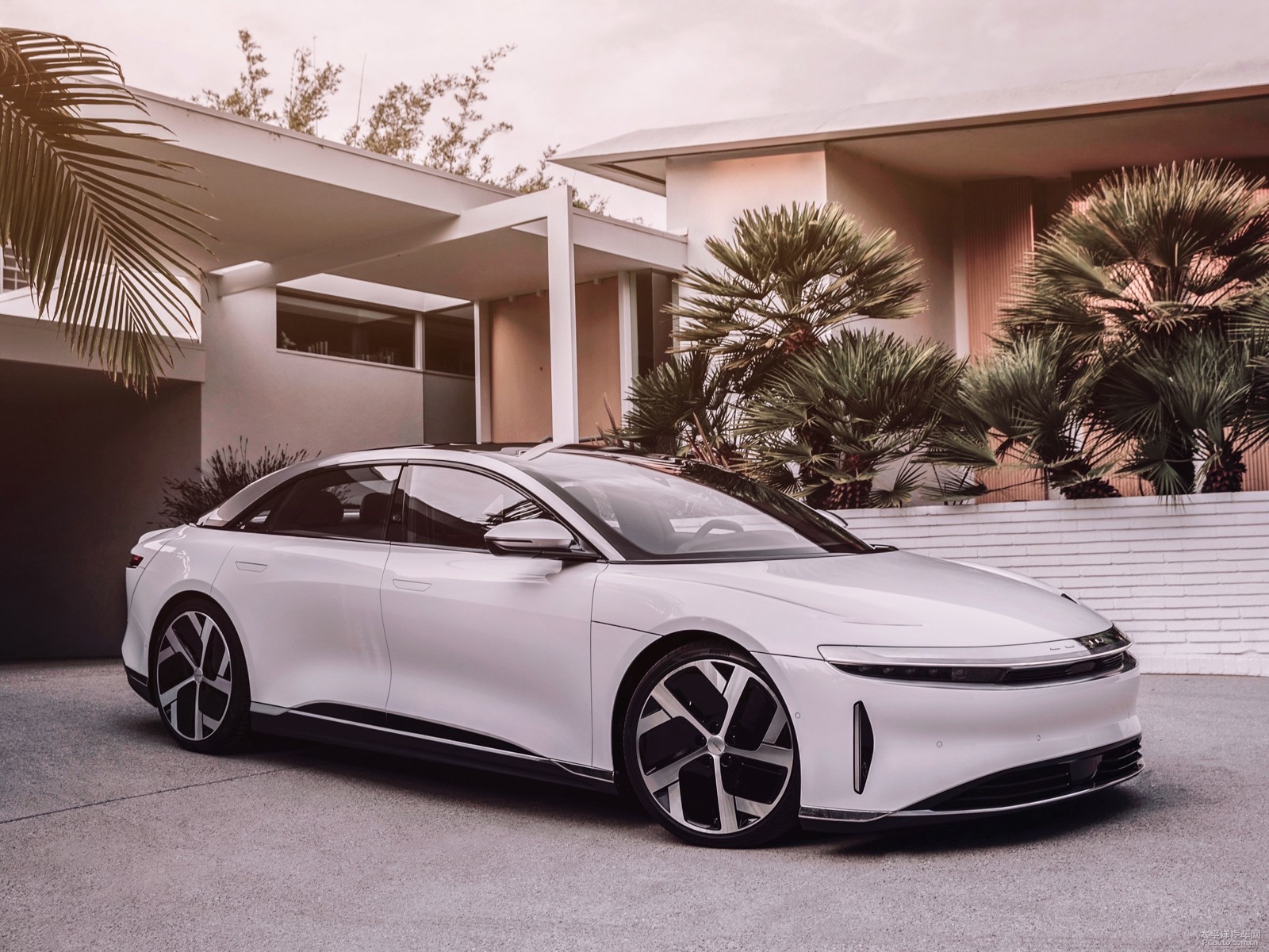 Lucid Air外觀高清大圖