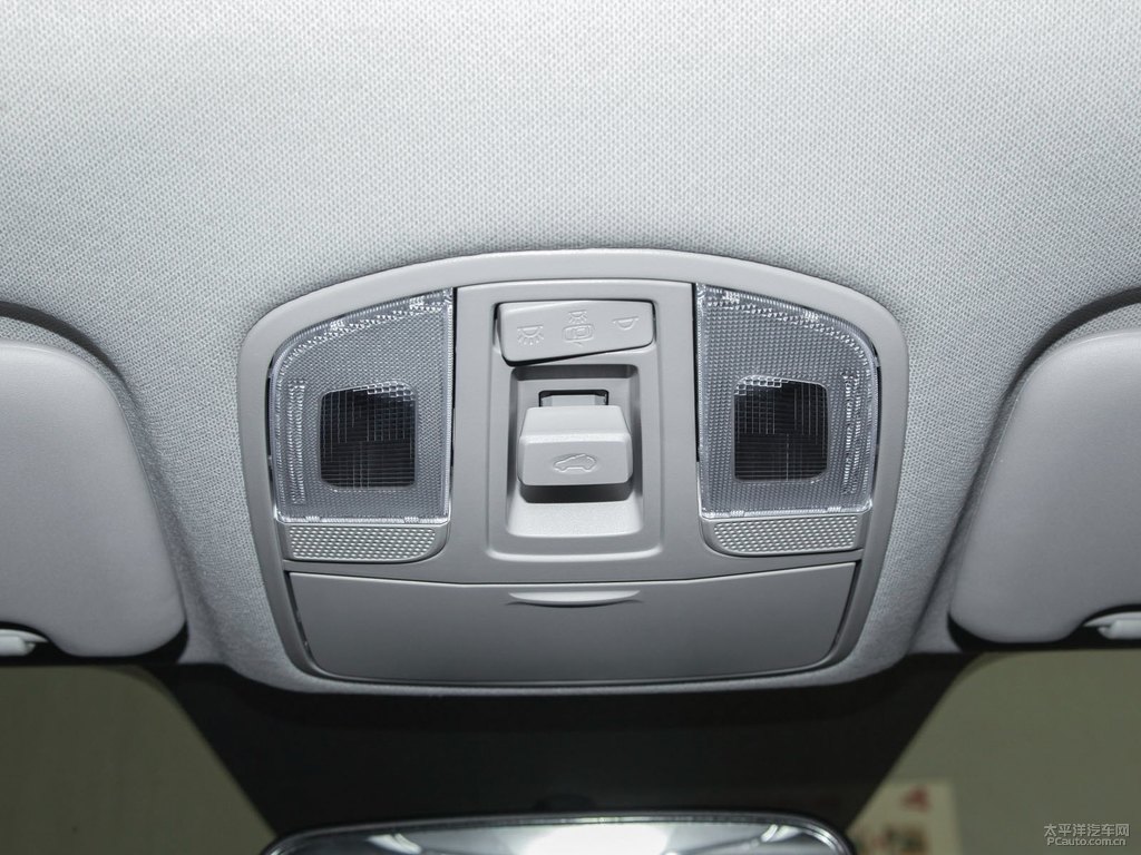 極地白北京現(xiàn)代ix35車廂內(nèi)飾圖片