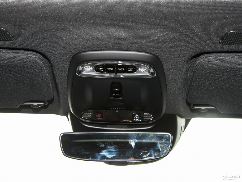 瑪瑙黑沃爾沃S90車廂內(nèi)飾圖片