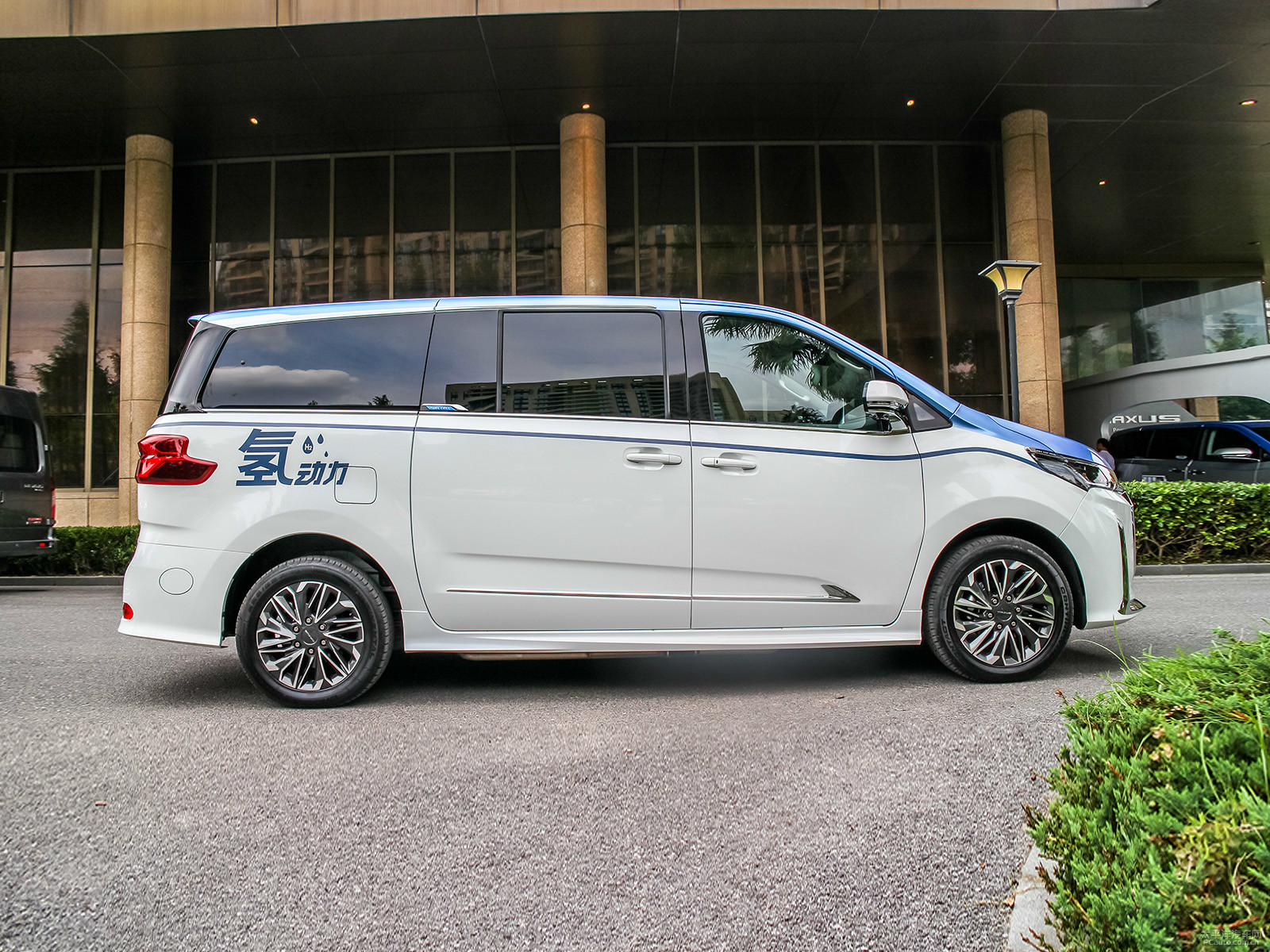 上汽大通MAXUS EUNIQ 7外觀高清大圖