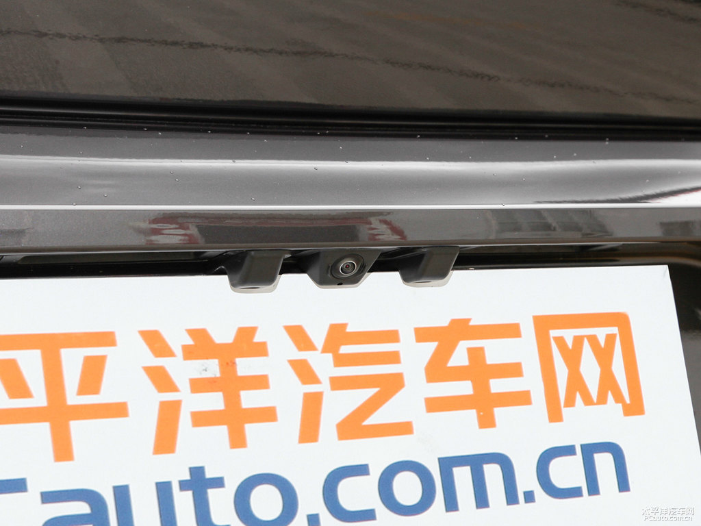 瑪瑙黑沃爾沃S90車尾外觀圖片