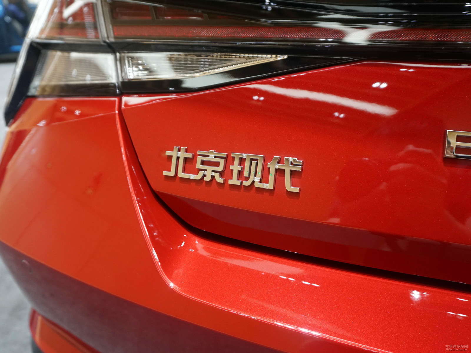 伊蘭特外觀高清大圖