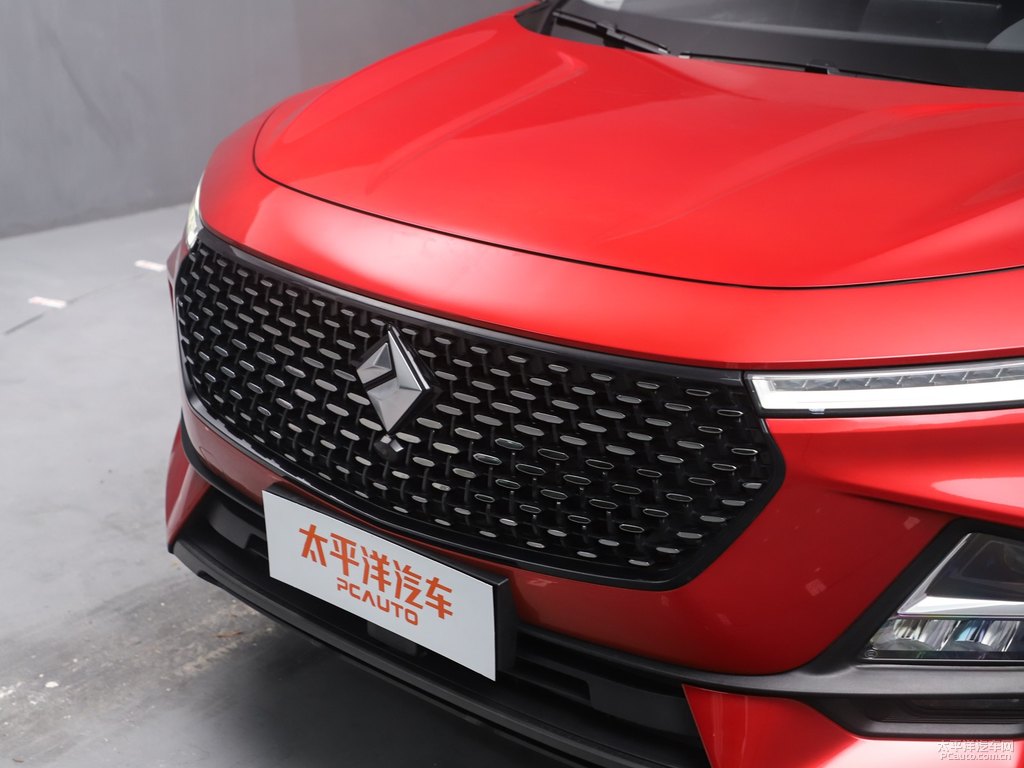星焰紅寶駿RS-5車頭外觀圖片
