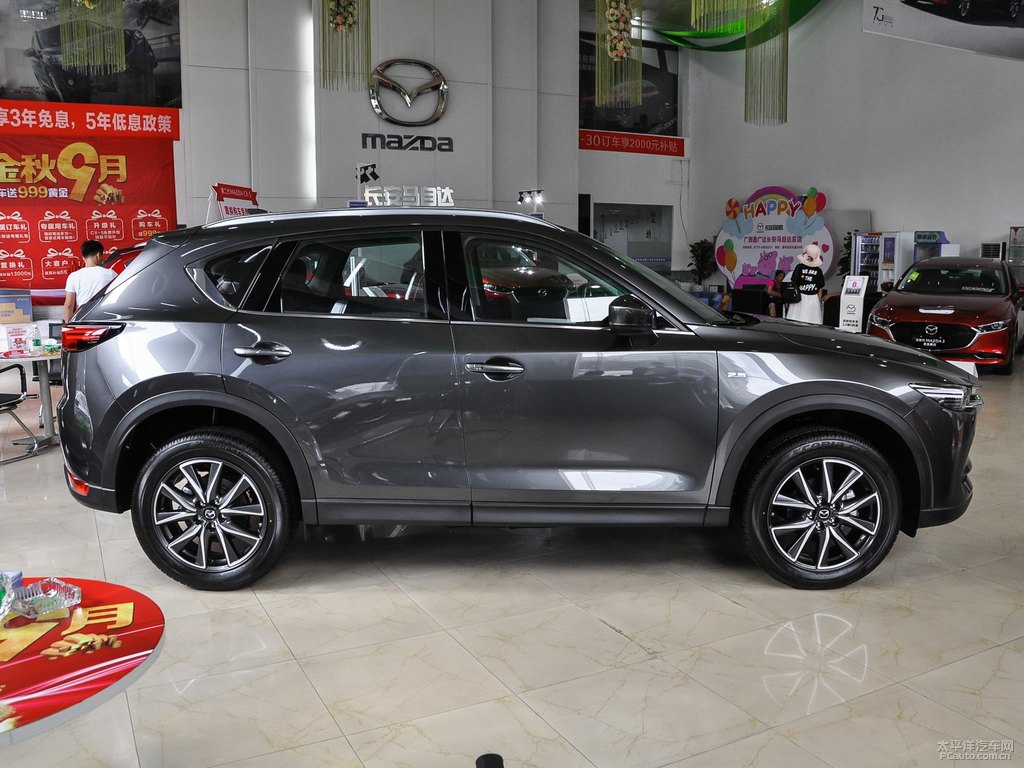 鉑鋼灰馬自達(dá)CX-5整車外觀外觀圖片