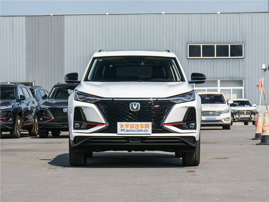 炫晶白長(zhǎng)安CS75 PLUS整車外觀外觀圖片